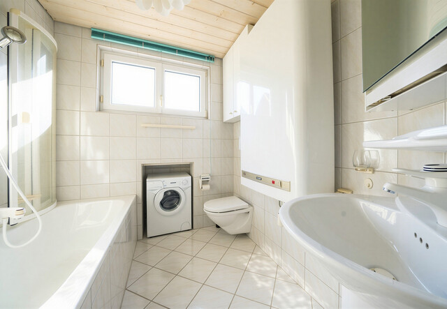 2-Zimmer-Dachgeschoßwohnung mit wunderbarer Fernsicht