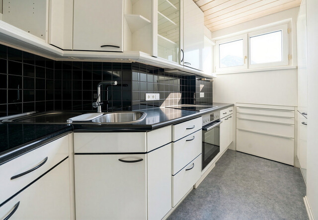 2-Zimmer-Dachgeschoßwohnung mit wunderbarer Fernsicht