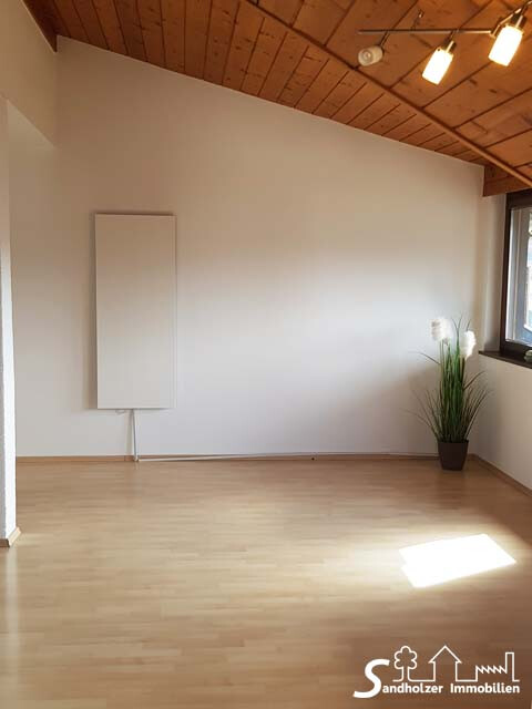 Preiswerte, große 4 – Zimmer –Wohnung in sonniger und ruhiger Lage von Feldkirch-Gisingen! 