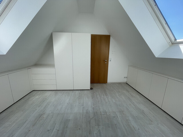 Doppelstöckige 3,5 Zimmer Wohnung zu vermieten