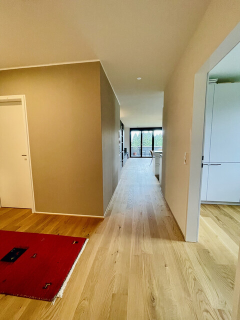 Exklusive 3-Zimmer Dachgeschosswohnung mit sonnigem Balkon in Stadtnähe zu verkaufen!