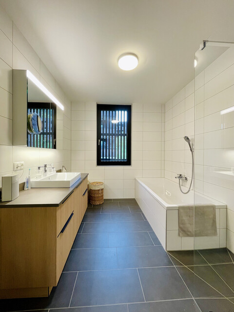 Exklusive 3-Zimmer Dachgeschosswohnung mit sonnigem Balkon in Stadtnähe zu verkaufen!