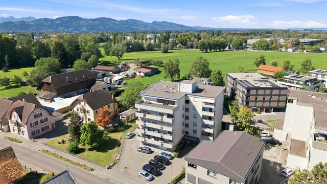 3-Zimmer-Wohnung mit zwei Balkonen in attraktiver Lage von Hard