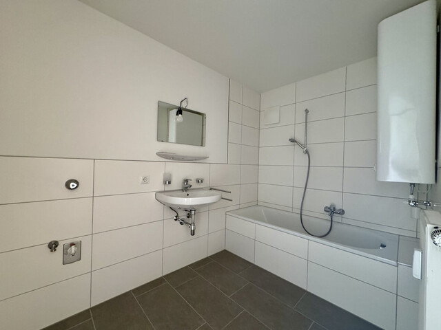 Architektur trifft praktischen Wohnraum 3 Zimmerwohnung neu renoviert