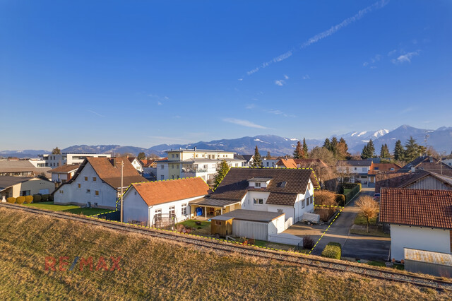 Einzigartiges Ensemble in Lustenau: Wohnhaus und einstiges Stickereigebäude am Ende einer Sackgasse