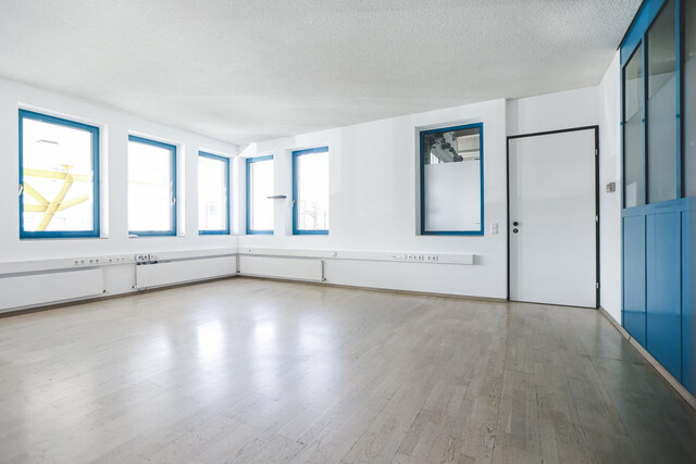 Modernes Büro (46 m²) an der Bundesstraße in Klaus - Perfekte Lage für dein Unternehmen!