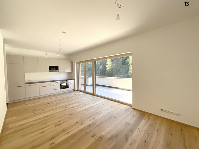 Tschagguns: Neuwertige 2-Zimmer-Dach-Terrassen-Wohnung ca. 50 m2 + Terrasse ca. 22 m2