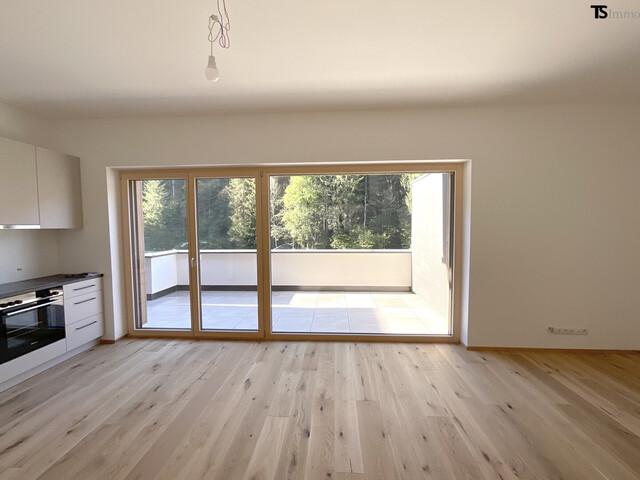 Tschagguns: Neuwertige 2-Zimmer-Dach-Terrassen-Wohnung ca. 50 m2 + Terrasse ca. 22 m2