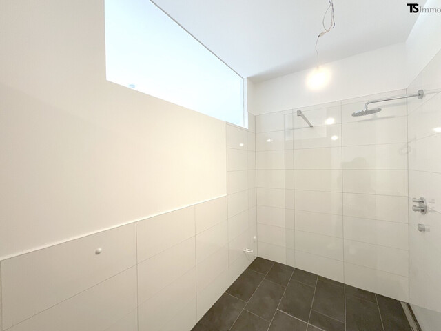 Tschagguns: Neuwertige 2-Zimmer-Dach-Terrassen-Wohnung ca. 50 m2 + Terrasse ca. 22 m2