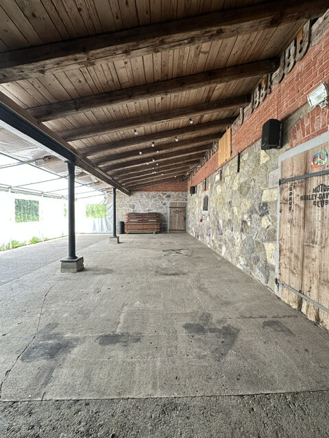 Eventlocation / Bar mit Außenbereich zu verpachten