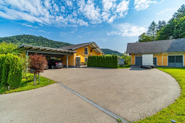 Gepflegter Bungalow mit Nebengebäude in idyllischer Ruhelage am Techelsberg