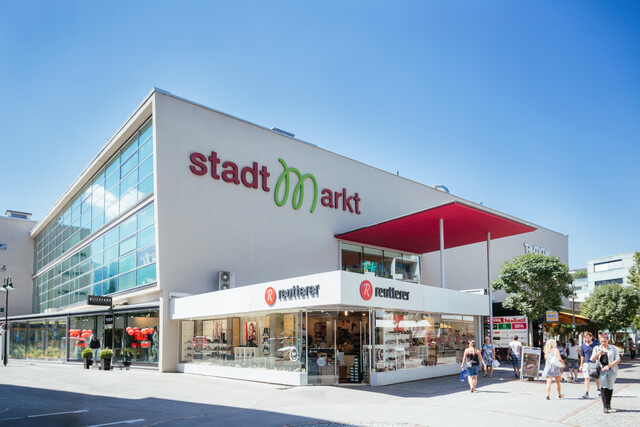 Snack- und Früchtebar im Einkaufszentrum Stadtmarkt Dornbirn, ab Jänner 2027 frei