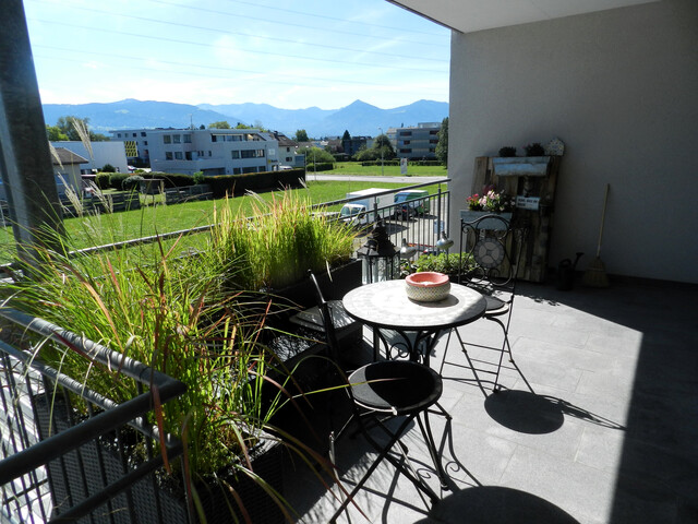 Moderne und familienfreundliche 4-Zimmer-Wohnung mit großer Terrasse