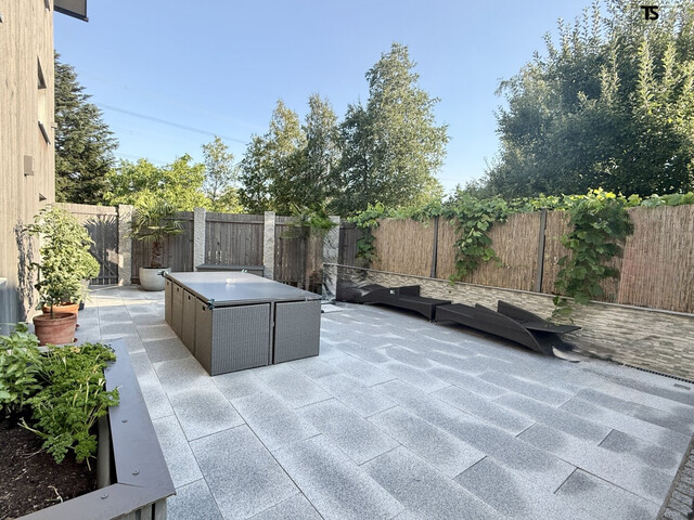 Bregenz: Langen: 205 m2 Garten-Wohnung 8 Zimmern, Garten 169 m2 Terrasse 56 m2 & Balkon 7 m2