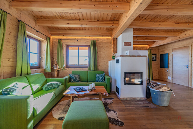 Neuwertiges Chalet Dorf mit Alm-Gasthof in bester Lage am Falkert - direkt neben der "Heidi-Alm"