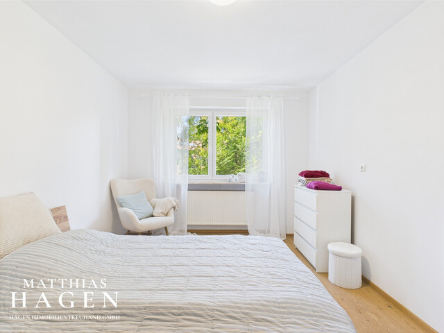 Bungalow - 2 Grundstücke
Ideal für Familien oder als Investment