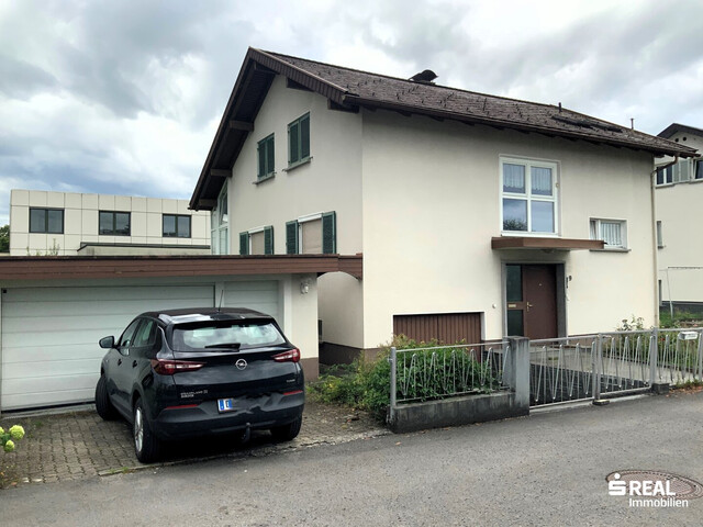 Ein- oder Zweifamilienhaus in Lustenau mit viel Garten