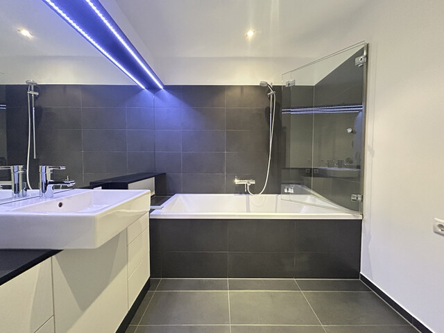 2 Zimmer-Wohnung  |  hochwertig  |  Ausblick  |  Bregenz  |  Balkon