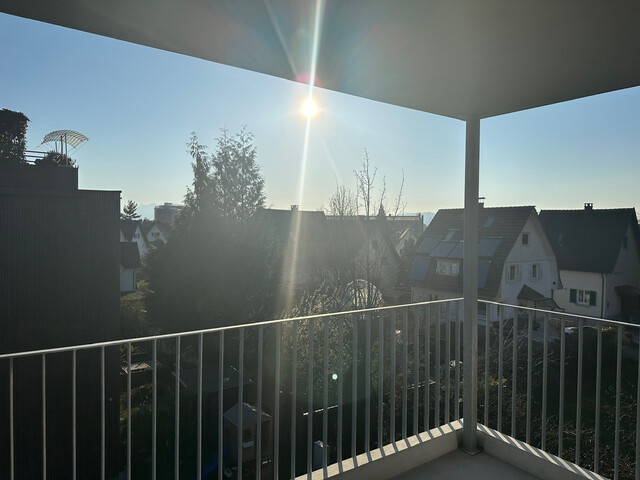 Moderne, helle 3 Zimmer Dachgeschosswohnung, bezugsfertig mit großem Balkon und Aussicht in die Berge,  in sonniger, ruhiger Lage in Dornbirn