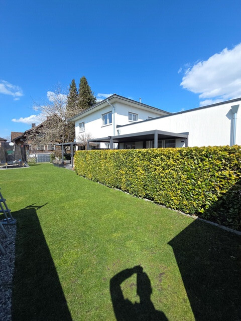 Traumhaftes Einfamilienhaus mit Einliegerwohnung und großem Garten in guter Lage von Koblach!