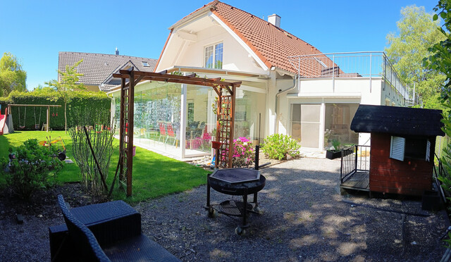 Modernes Einfamilienhaus provisionsfrei, mit Wintergarten, Whirlpool und großem Garten zentrumsnah in Sackgasse