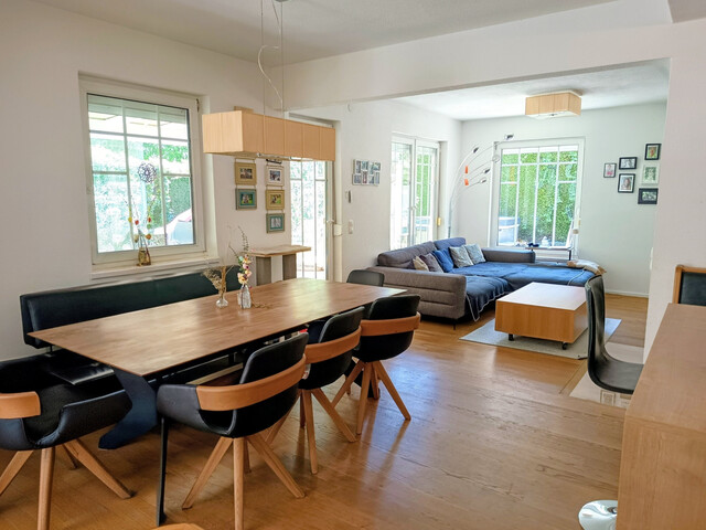 Modernes Einfamilienhaus provisionsfrei, mit Wintergarten, Whirlpool und großem Garten zentrumsnah in Sackgasse
