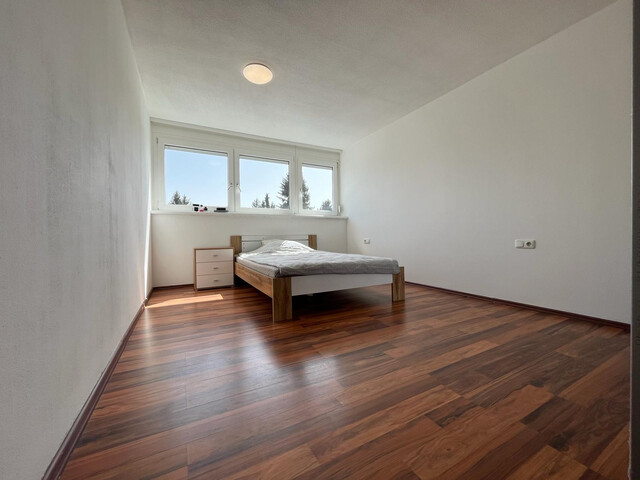 Sonnige TOP 4 Zi-Wohnung mit 8 m² Loggia und Gebhardsbergblick