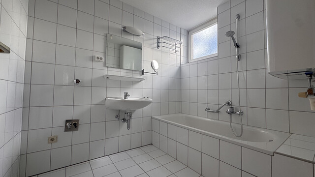 Schöne 3.5 Zimmer Dachgeschosswohnung in ruhiger Lage in Kennelbach