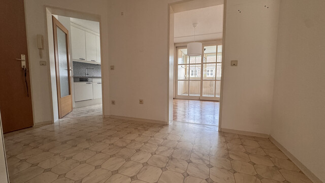 Schöne 3.5 Zimmer Dachgeschosswohnung in ruhiger Lage in Kennelbach