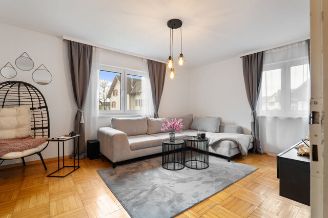 Großzügiges 10-Zimmer-Haus in Kennelbach mit rießigem Garten und Balkon