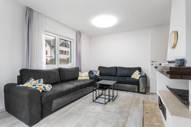 Großzügiges 10-Zimmer-Haus in Kennelbach mit rießigem Garten und Balkon