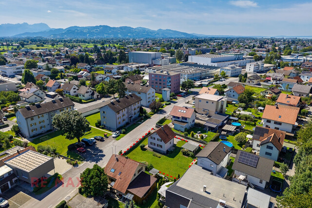 Seltene Gelegenheit: Grundstück mit Altbestand in gefragter Lage