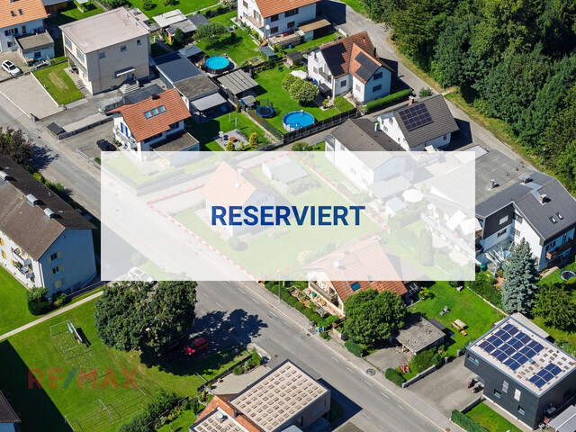 Seltene Gelegenheit: Grundstück mit Altbestand in gefragter Lage