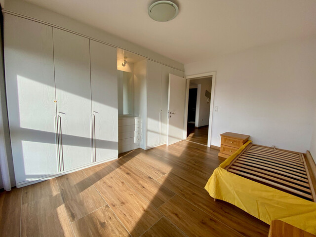 "ohne Provision" geräumige, teilmöblierte, helle 3 Zimmer Terrassenwohnung