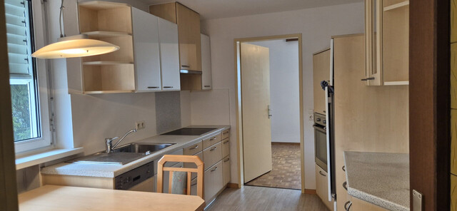 Einziehen & wohlfühlen: Frisch renovierte 3-Zimmer-Wohnung mit sonnigem Westbalkon