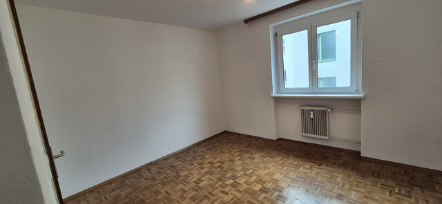 Einziehen & wohlfühlen: Frisch renovierte 3-Zimmer-Wohnung mit sonnigem Westbalkon