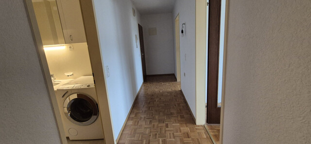 Einziehen & wohlfühlen: Frisch renovierte 3-Zimmer-Wohnung mit sonnigem Westbalkon