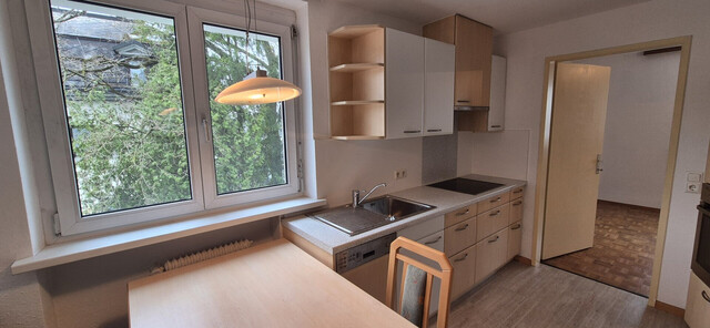 Einziehen & wohlfühlen: Frisch renovierte 3-Zimmer-Wohnung mit sonnigem Westbalkon