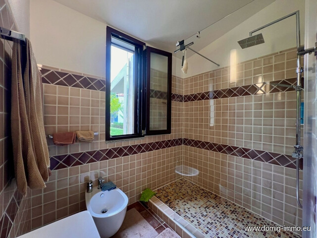 Mediterranes Anwesen mit Weinberg, Olivenhain & Meerblick – Badesi, Sardinien