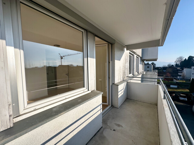 "ohne Provision" geräumige, helle 3,5 Zimmer Wohnung - drei Balkone