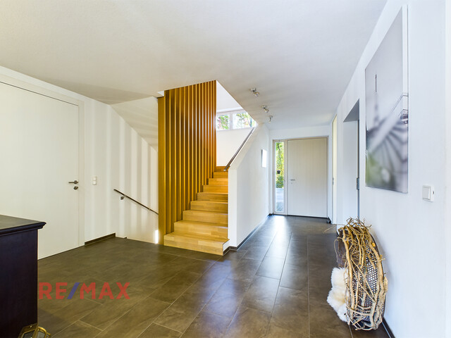 Vielseitige Immobilie in Bregenz zu verkaufen: Wohnen und Arbeiten unter einem Dach.