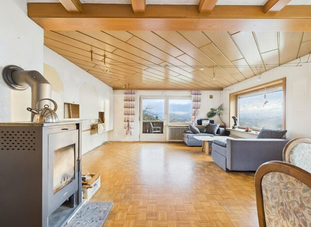 Grundstück in beliebter Hanglage in Klaus mit Altbestand