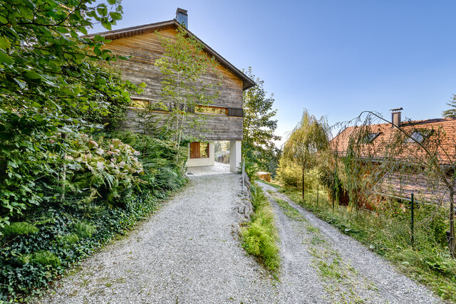 Exklusives Ferienrefugium über Dornbirn – Naturidylle mit beeindruckendem Bodenseepanorama - inkl. unbebauter Bauparzelle und Waldgrundstück