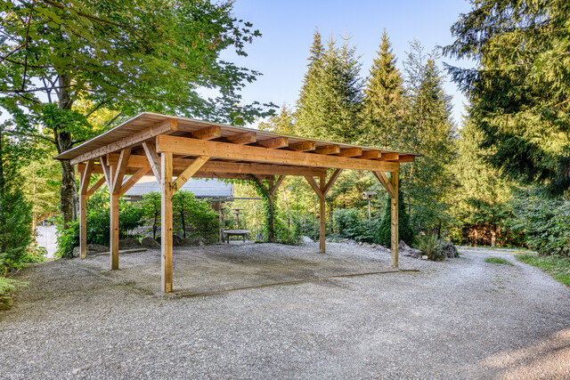Exklusives Ferienrefugium über Dornbirn – Naturidylle mit beeindruckendem Bodenseepanorama - inkl. unbebauter Bauparzelle und Waldgrundstück