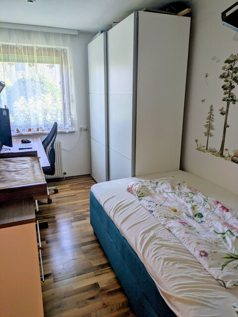 Wohnung mit Garage, Stellplatz und Garten in Top-Lage!
