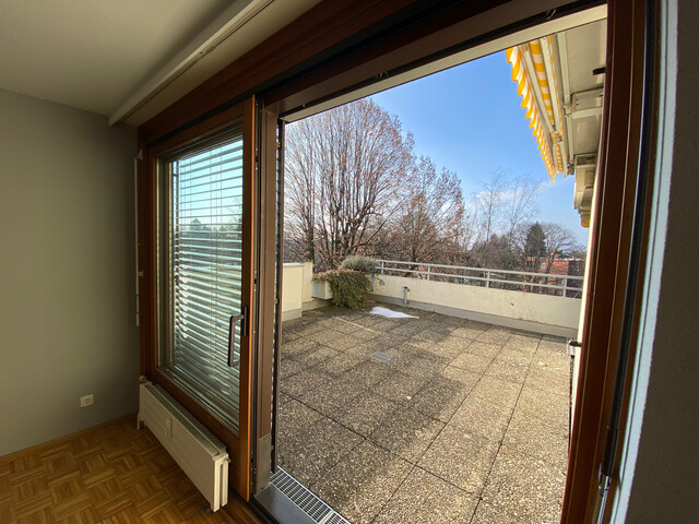 Sonnige Stadtwohnung mit Seesicht und grosser Terrasse, ruhig und zentral