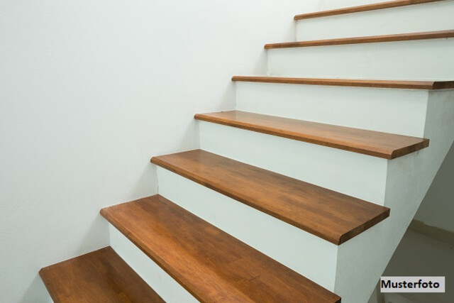 Großzügige 4-Zimmer-Maisonette mit privater Terrasse & Gartenanteil