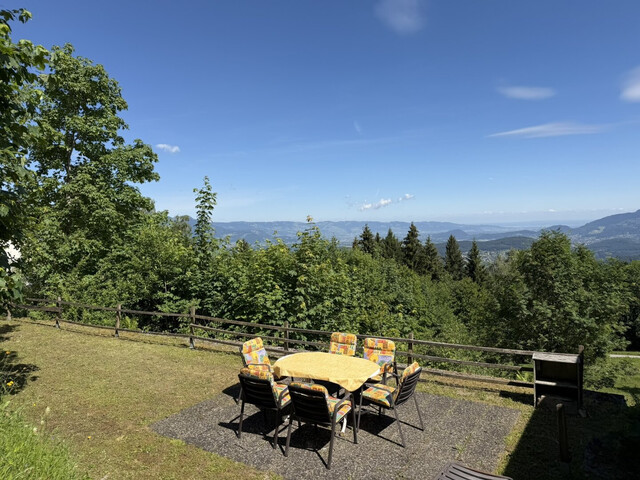 Charmantes Ferienhaus - 4 Zimmer & 2 Bäder mit Bodenseeblick