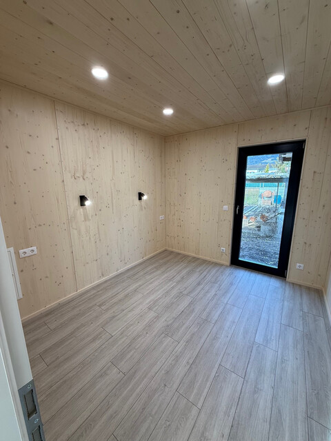 Neubau Einfamilienhaus mit Terrasse, Garten, Parkplatz  &  Extras in Toplage!