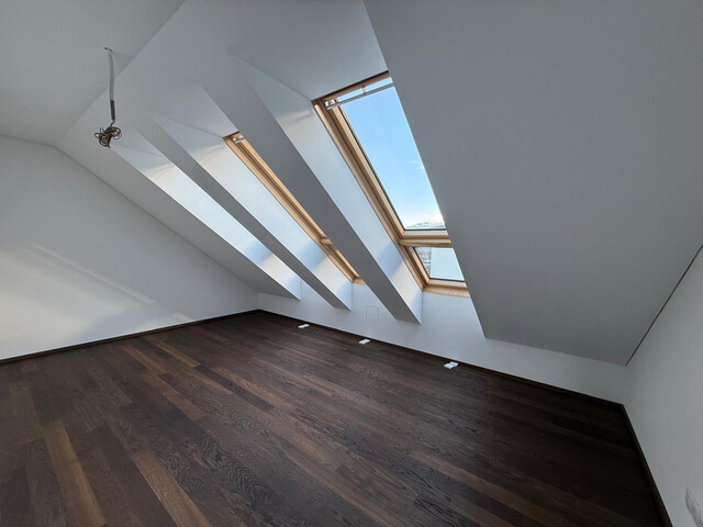 Besonders & Einzigartig  4-Zimmer Dachgeschosswohnung in perfekter Lage.